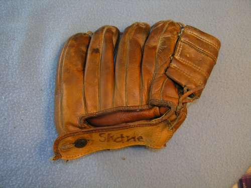 Roy Sievers Marathon 60-4052 Back